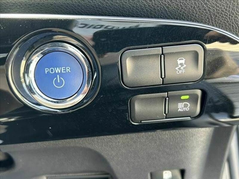 PRIUS-24