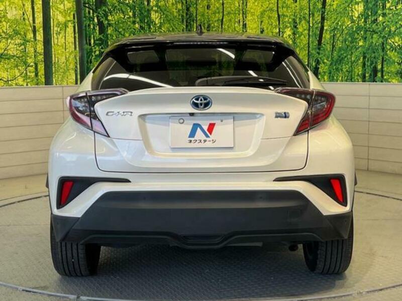 C-HR-15