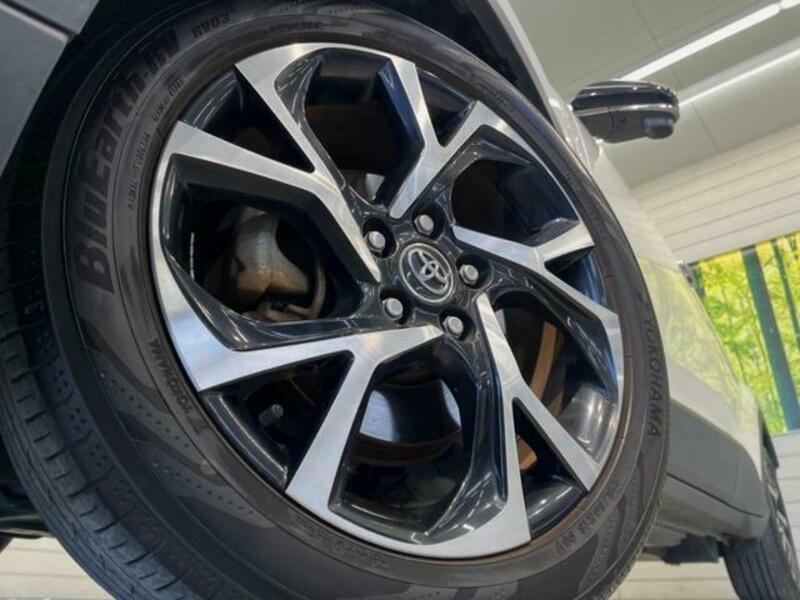 C-HR-13