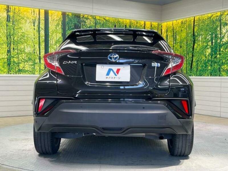 C-HR-15