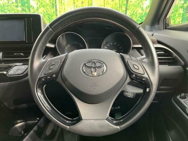 C-HR-11
