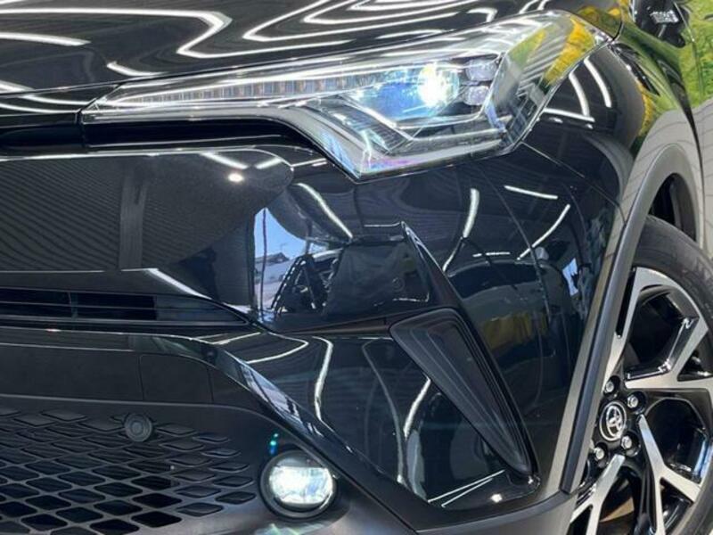 C-HR-12