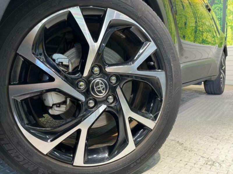 C-HR-13