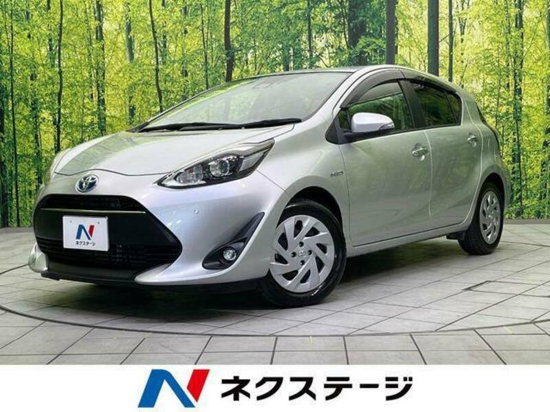 TOYOTA　AQUA