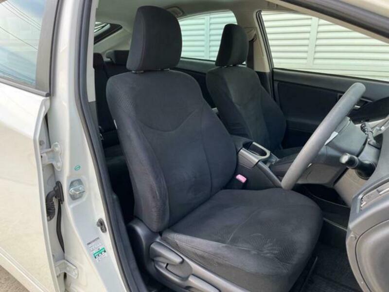 PRIUS-9