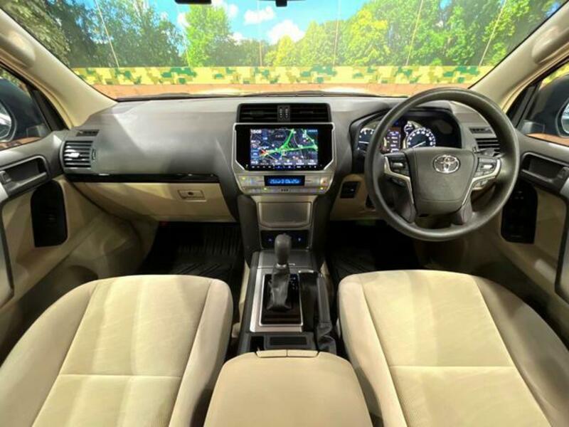 LAND CRUISER PRADO-1