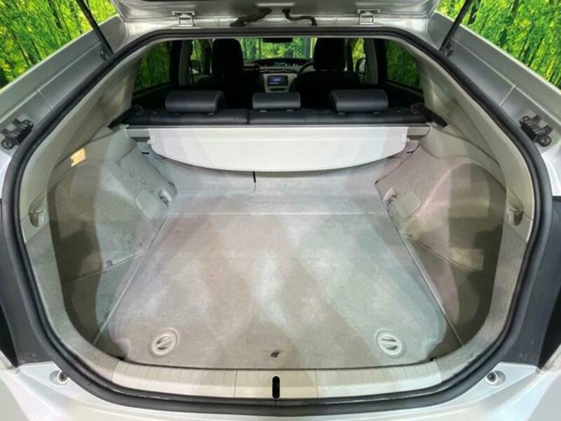 PRIUS-9