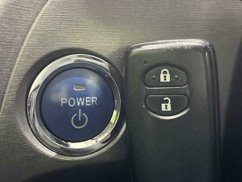 PRIUS-6