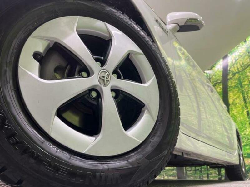 PRIUS-12
