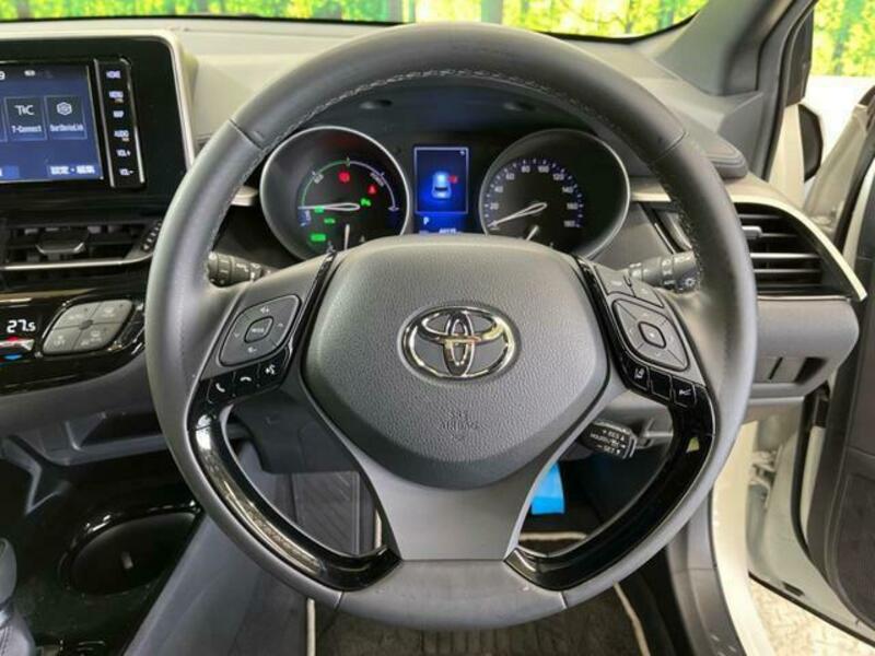 C-HR-4