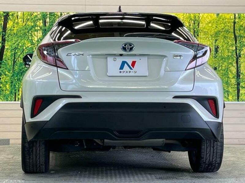 C-HR-15