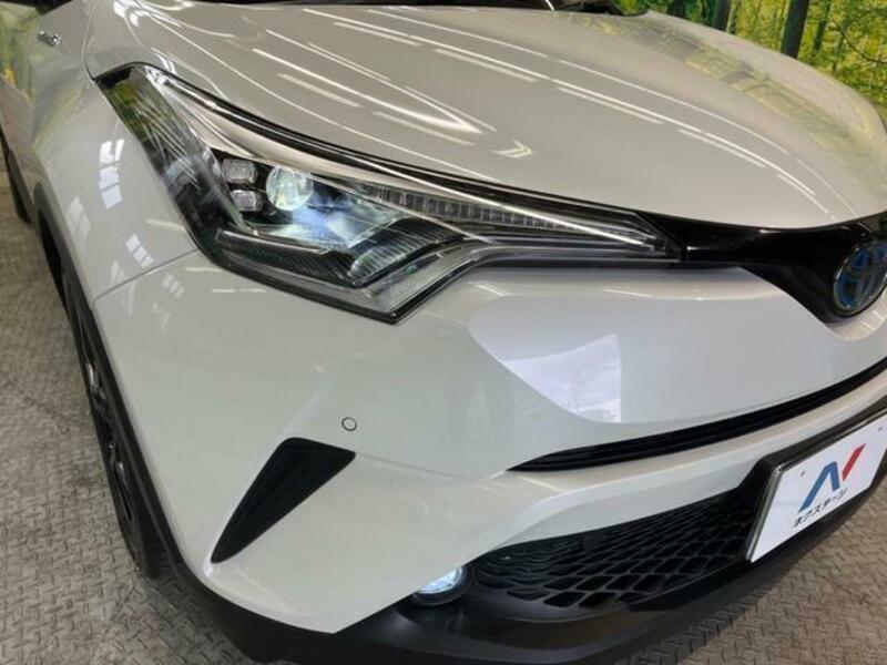 C-HR-12
