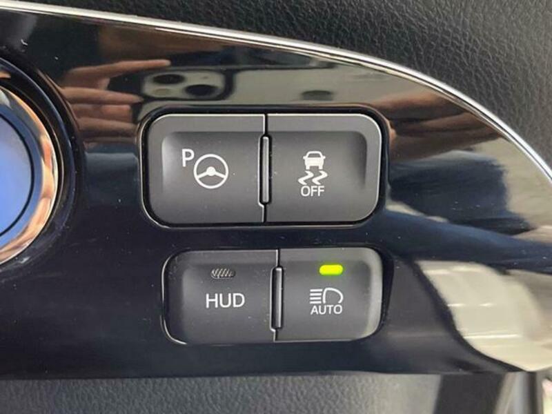 PRIUS-6