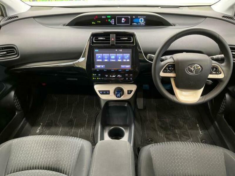 PRIUS-1