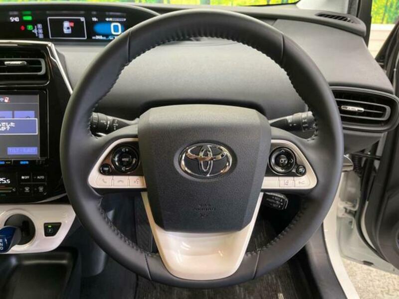 PRIUS-10