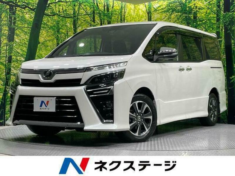 TOYOTA　VOXY