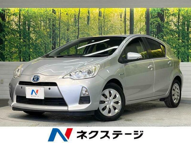 TOYOTA　AQUA