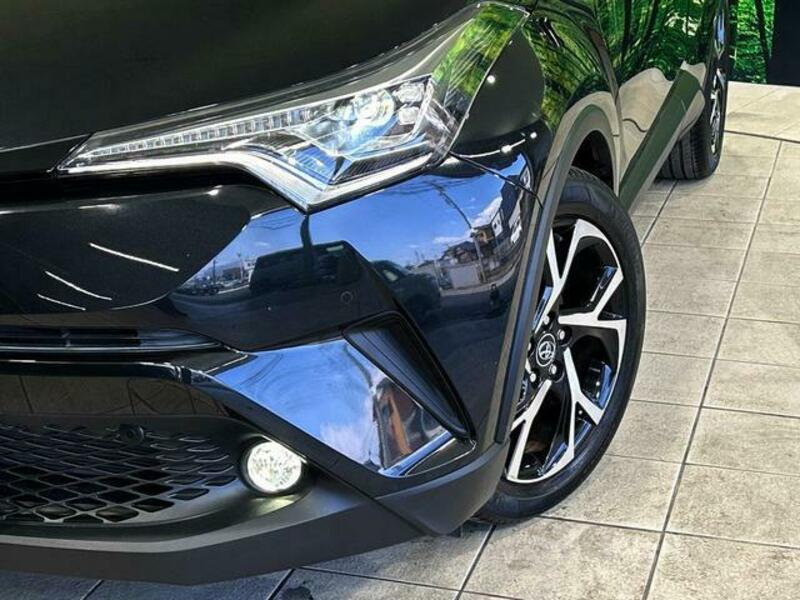 C-HR-11