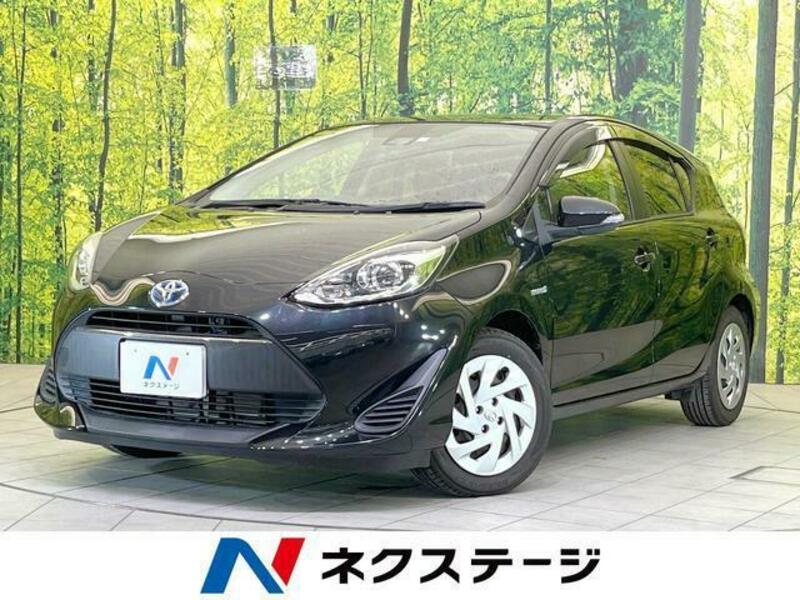 TOYOTA　AQUA