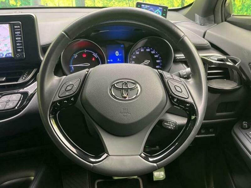 C-HR-11