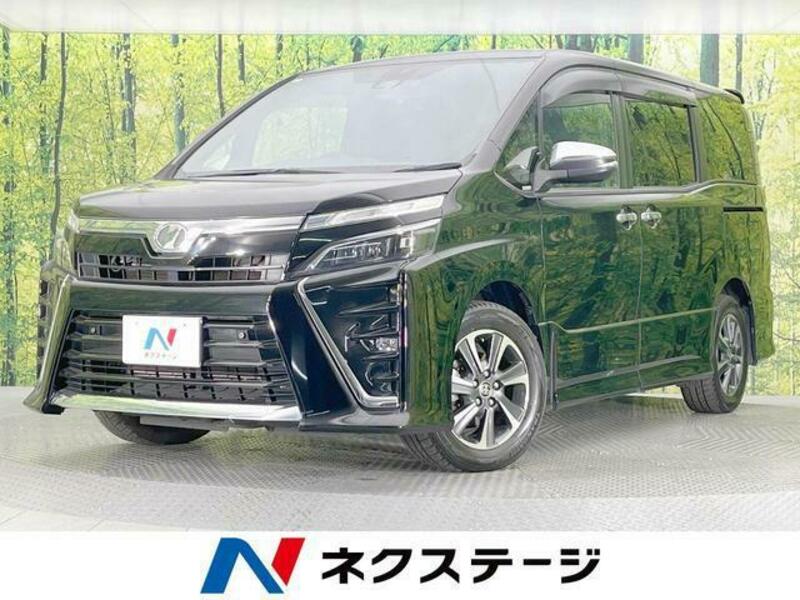 TOYOTA　VOXY