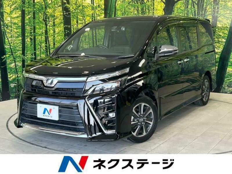 TOYOTA　VOXY