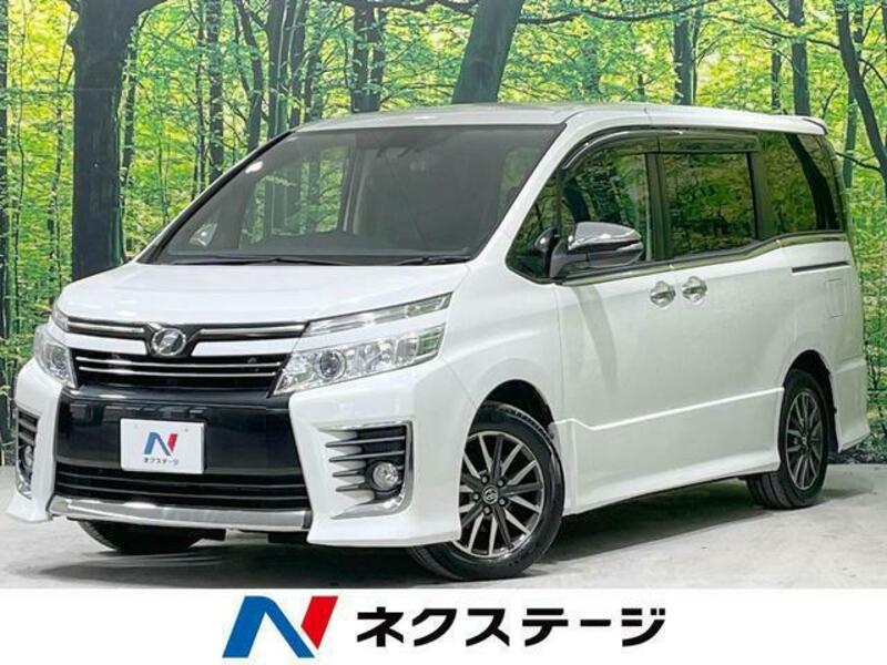 TOYOTA　VOXY