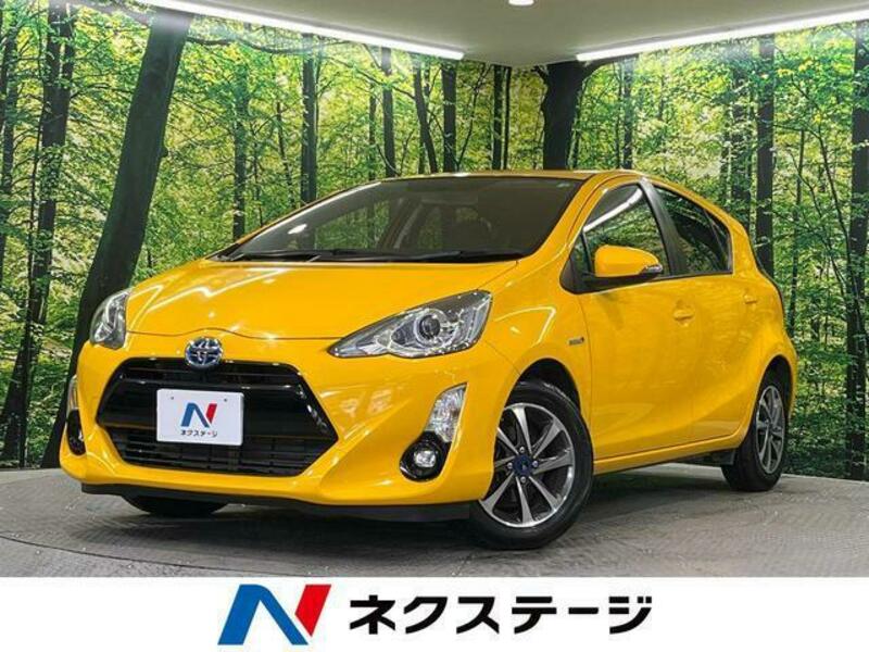 TOYOTA　AQUA