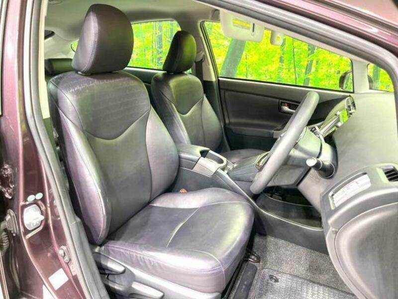 PRIUS-8