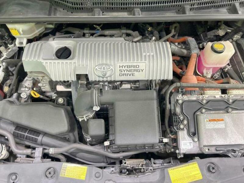 PRIUS-17