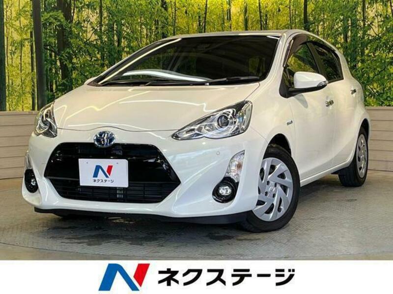 TOYOTA　AQUA