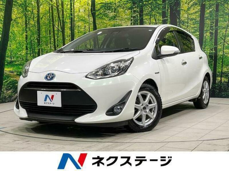 TOYOTA　AQUA