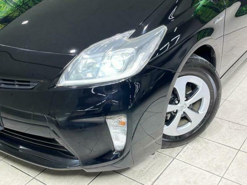 PRIUS-11