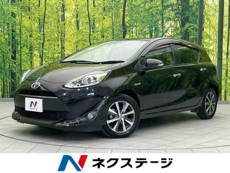 TOYOTA　AQUA