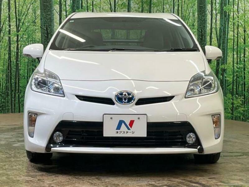 PRIUS-8