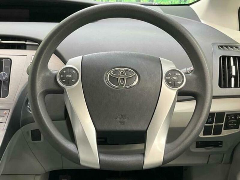 PRIUS-12