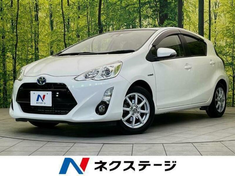 TOYOTA　AQUA