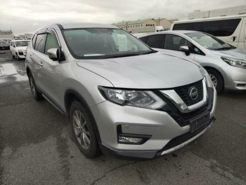 X-TRAIL-1