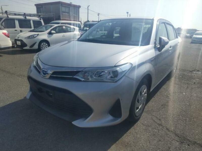 TOYOTA　COROLLA AXIO