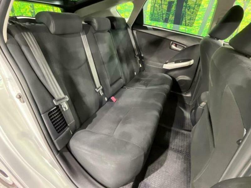 PRIUS-9