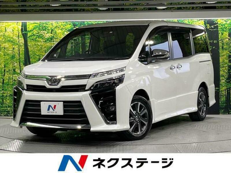 TOYOTA　VOXY