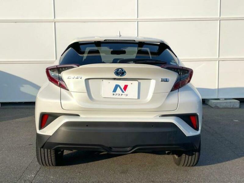 C-HR-13