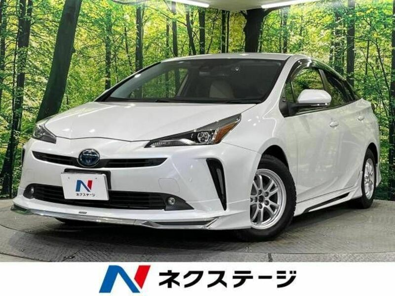 TOYOTA　PRIUS
