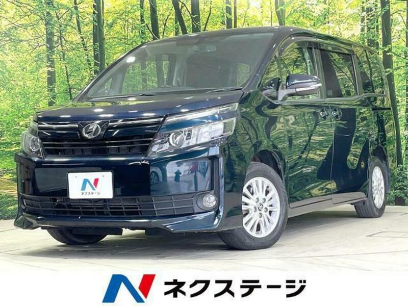 TOYOTA　VOXY