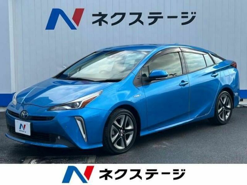TOYOTA　PRIUS