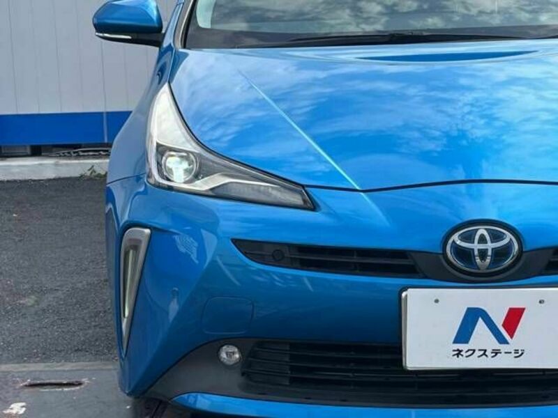 PRIUS-12