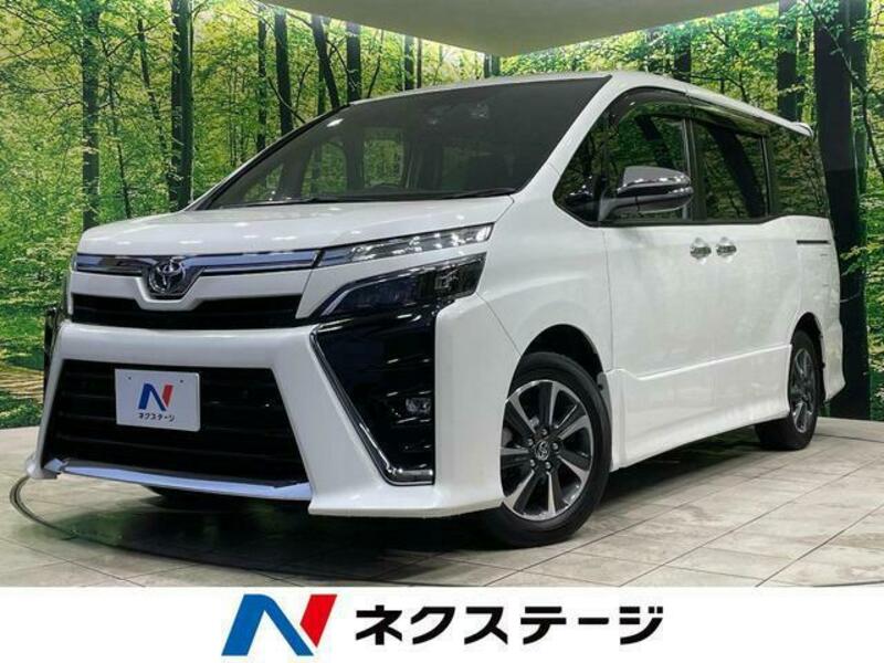 TOYOTA　VOXY