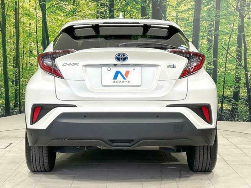 C-HR-15