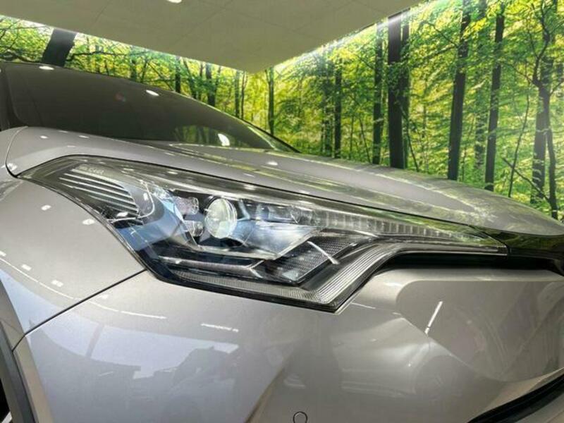 C-HR-11
