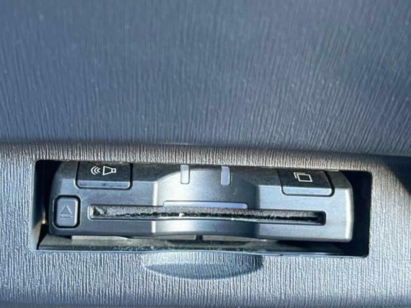 PRIUS-4